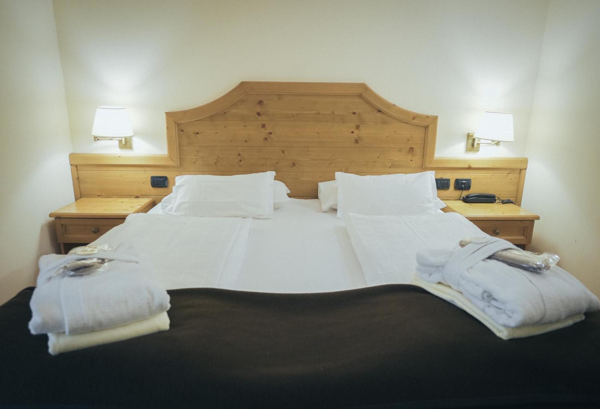 Hotel Al Parco موينا المظهر الخارجي الصورة