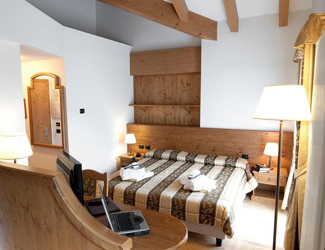 Hotel Al Parco موينا المظهر الخارجي الصورة